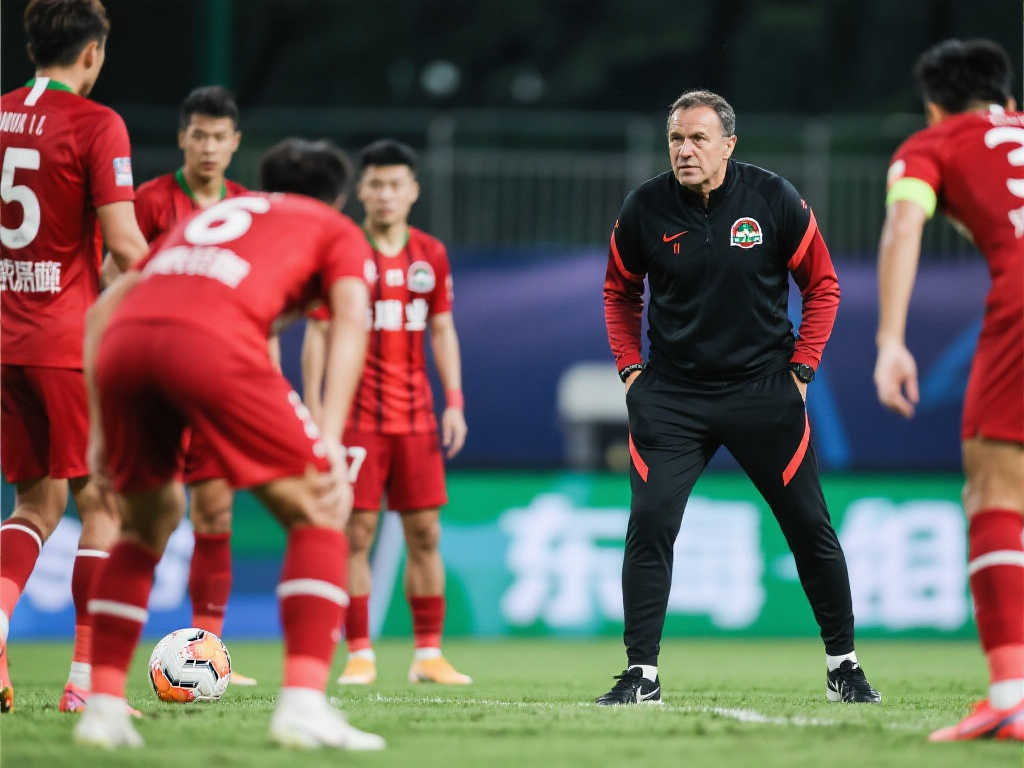 多筆交易即將到來？曼聯延遲7200萬磅新援號碼決定！.